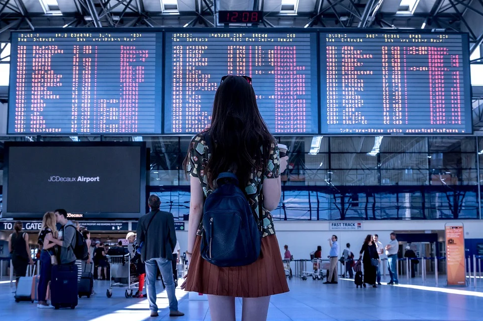 Prestación por desempleo y salida al extranjero